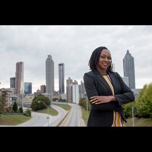 Meet your Posher, Yolanda